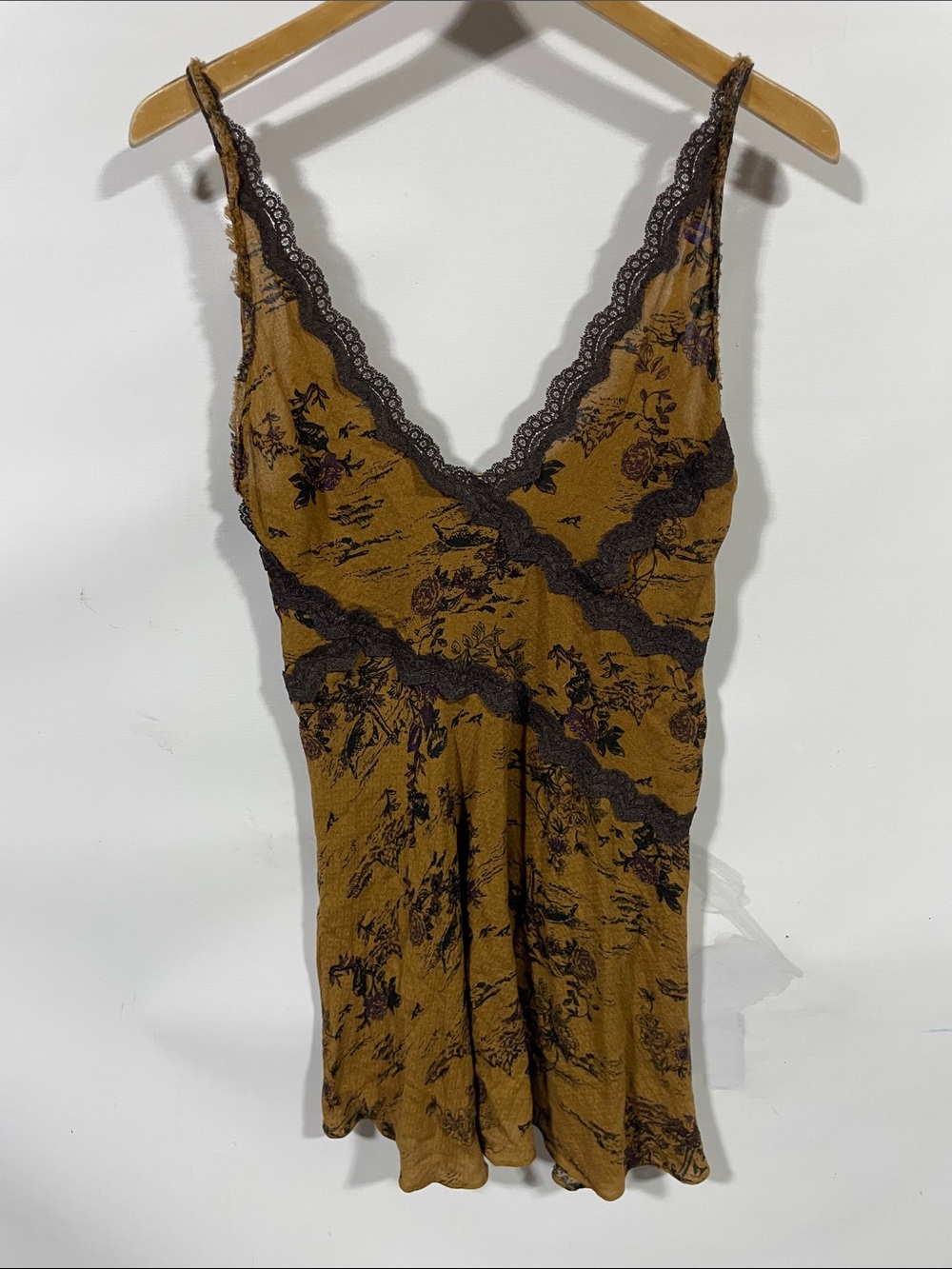 Intimately free people Floral Lace-Trim Chemise in Mustard